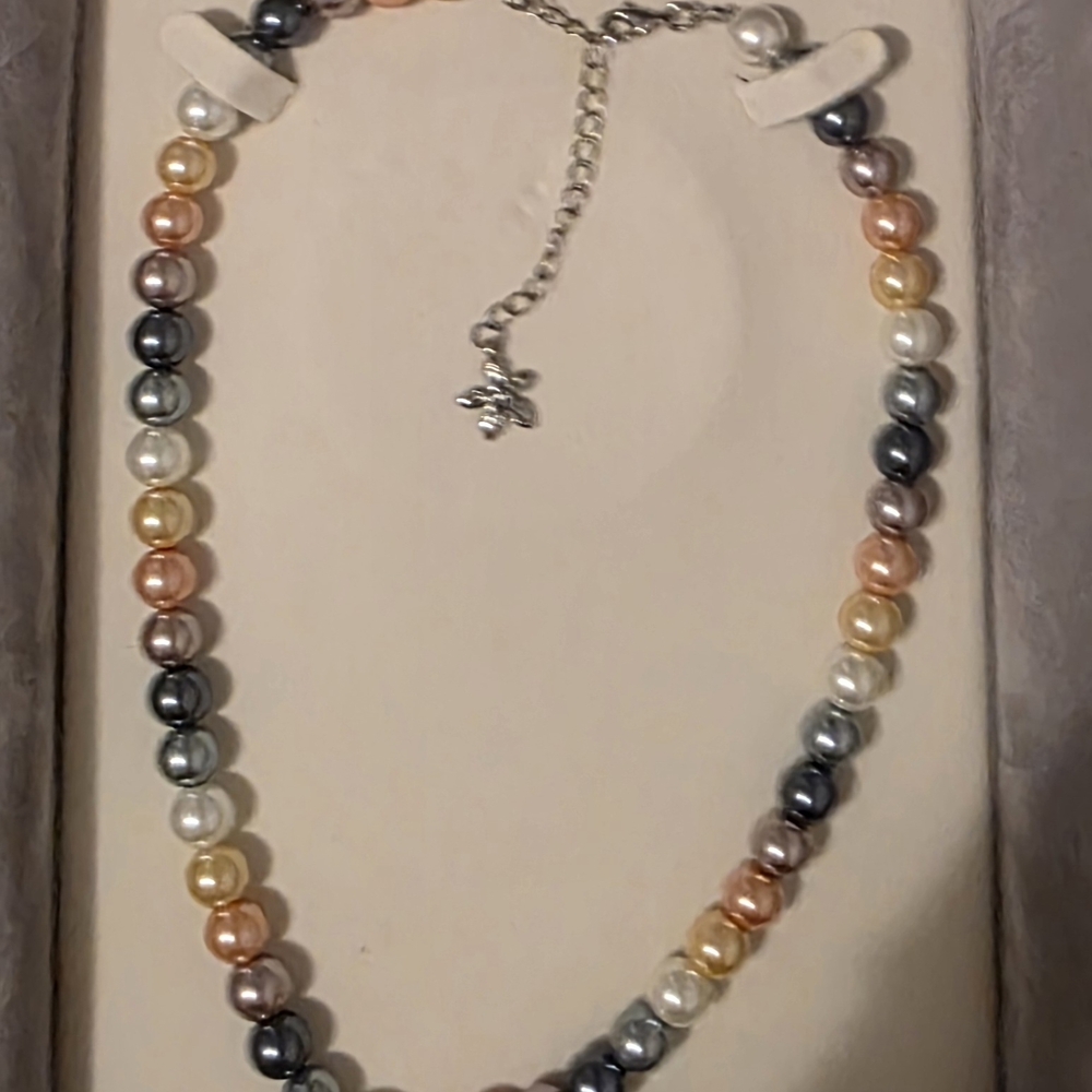 Elegant Multicolor Pearl Necklace